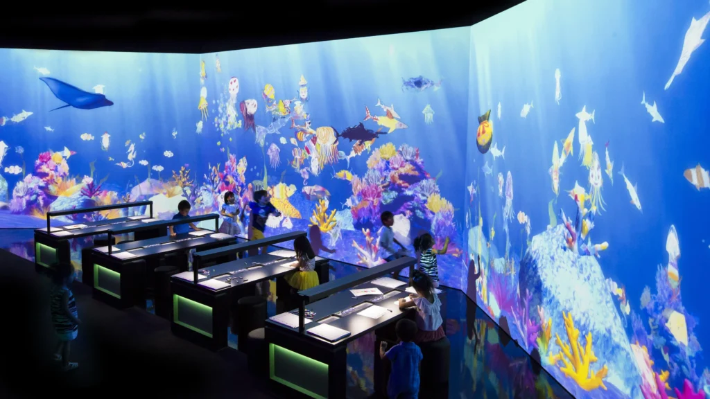 teamLab: 舞動！藝術展 & 學習！未來遊樂園